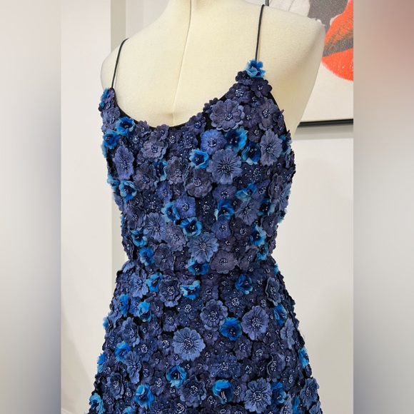 Alice and Olivia Dominique Floral-Embellished Ball Gown - Picture 5 of 13